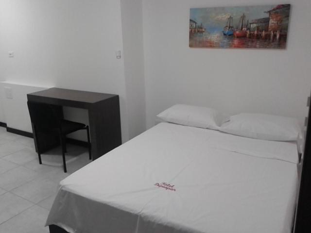 Ayenda 1406 Depeapan Hotel Cali Bagian luar foto