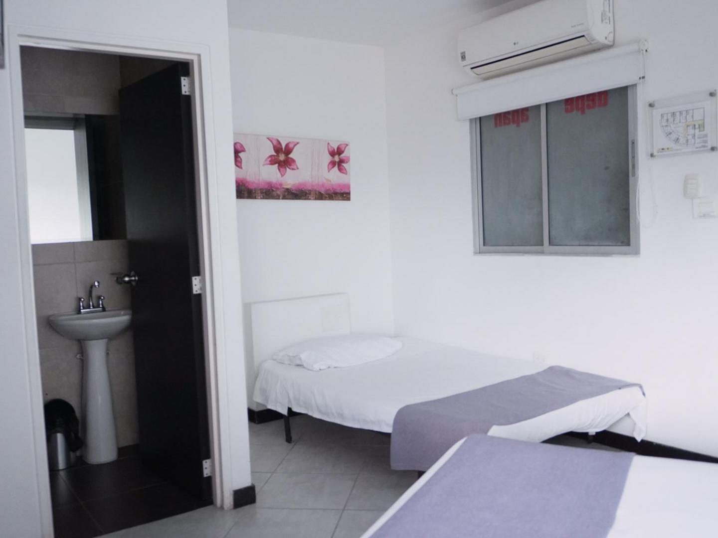 Ayenda 1406 Depeapan Hotel Cali Bagian luar foto