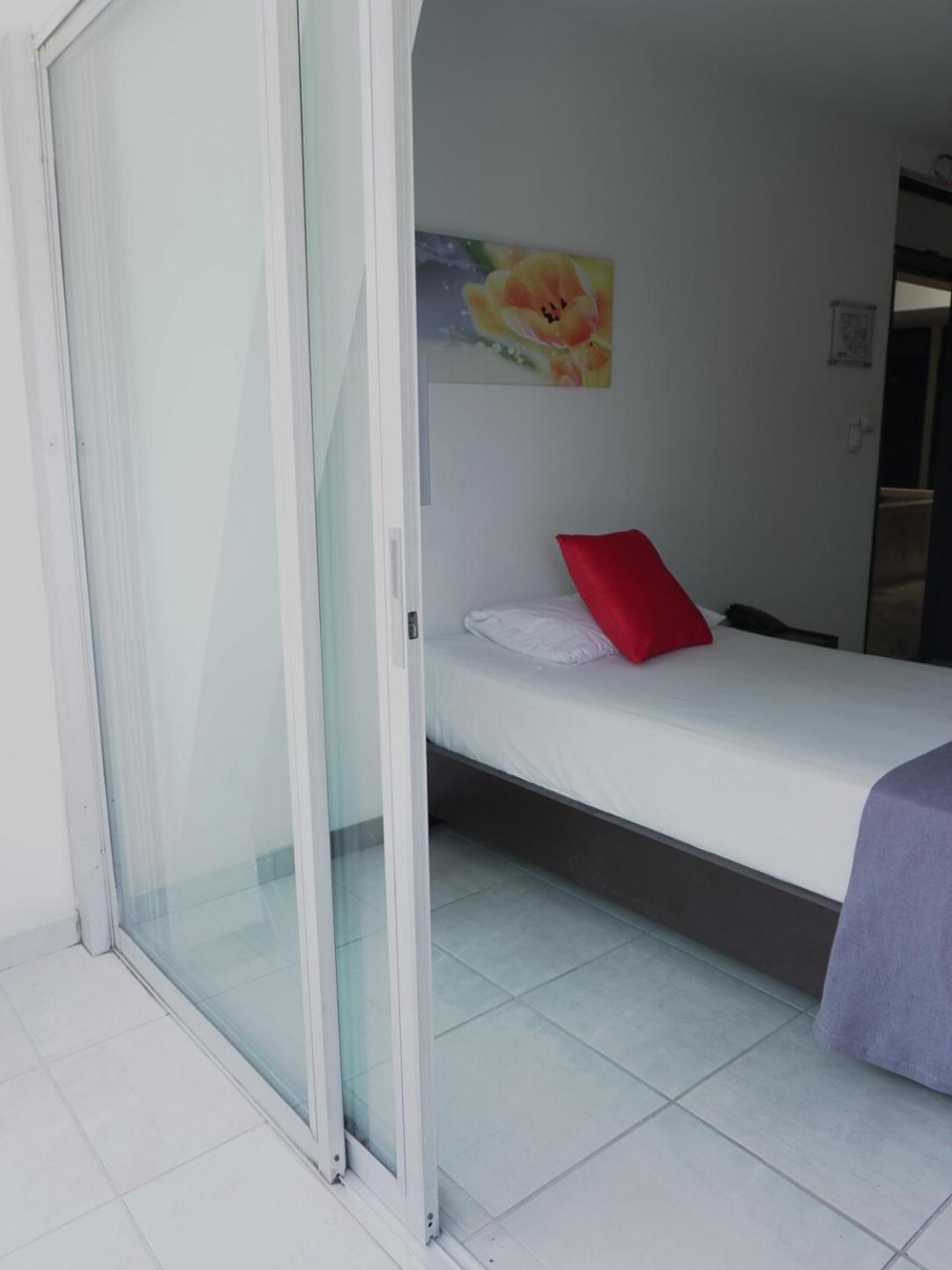 Ayenda 1406 Depeapan Hotel Cali Bagian luar foto